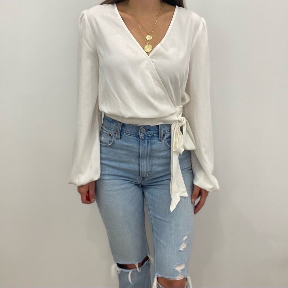 NWT White Long Sleeve Wrap Crop Top - Picture 2 of 5